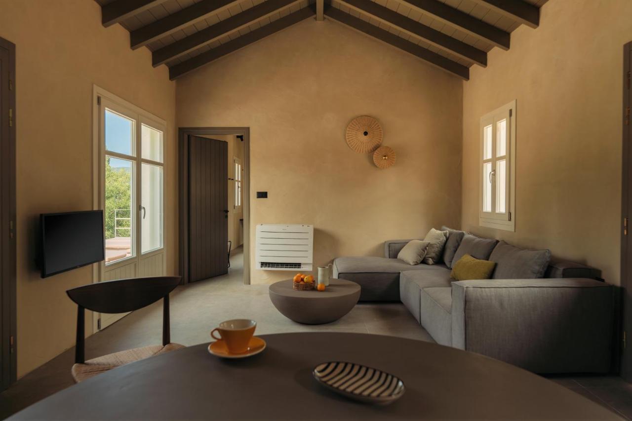 F Topia Villas فيسكاردو المظهر الخارجي الصورة